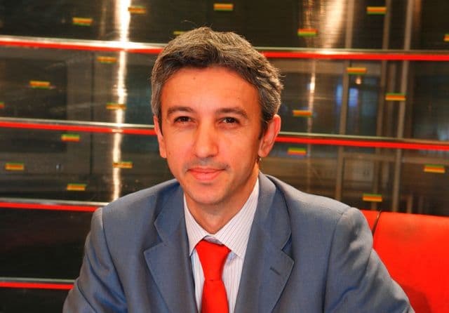 Diaconescu: Voi candida la europarlamentare, de abia aştept să mă bat cu nevestele lui Crin şi Ponta