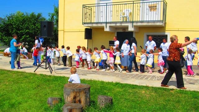Centru social pentru copii cu autism şi cerinţe speciale - FOTO