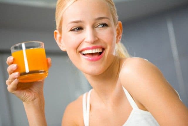 Vrei siluetă și ten de fotomodel? Iată ce suc detoxifiant trebuie să bei zilnic