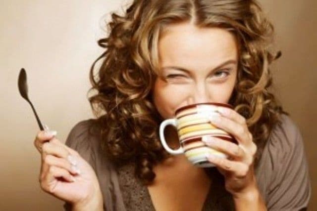 La ce ora este cel mai bine să-ţi bei cafeaua