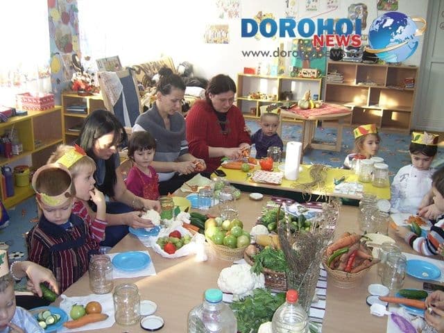 Grupa mică „Piticii” de la Grădinița 10 Dorohoi a pregătit provizii pentru iarnă - FOTO