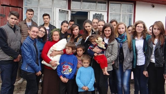 Colegiul Național „Grigore Ghica” Dorohoi – Voluntariatul nu e o poveste, voluntariatul e de povestit ! - FOTO