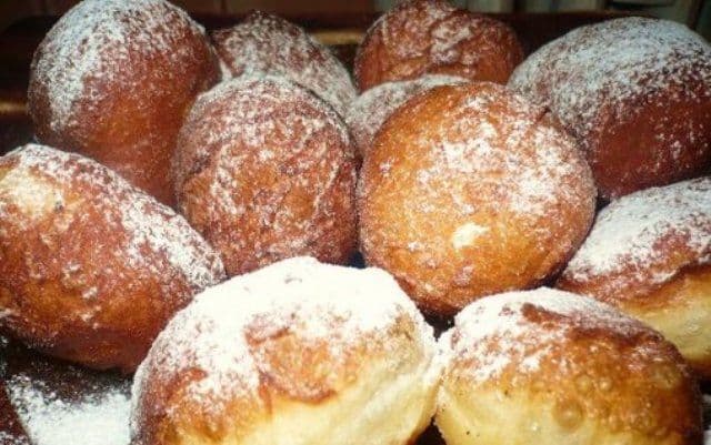 Gogoși pufoase cu iaurt