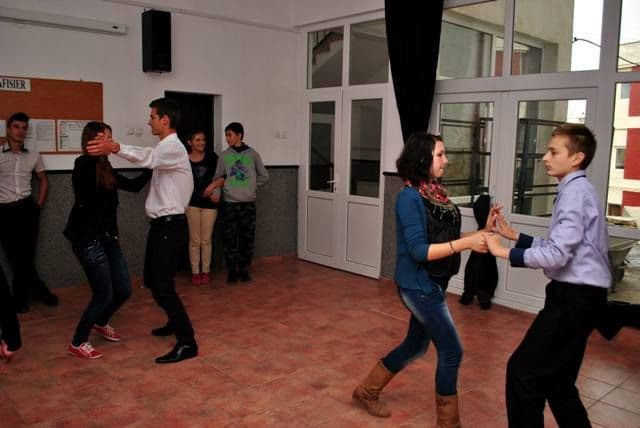 Balul bobocilor la Seminarul Teologic Liceal „Sf. Ioan Iacob” Dorohoi - FOTO