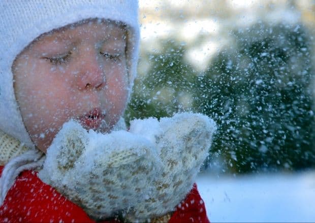 Meteorologii au anunţat că azi va ninge