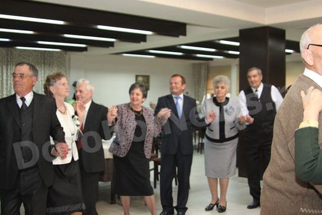 Cuplurile din Dorohoi care au împlinit 50 de ani de căsătorie, celebrate și premiate de municipalitate - FOTO