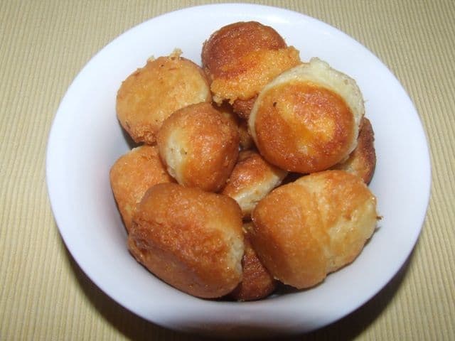 Bulete din brânză de burduf