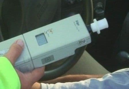 Șoferi aflați sub influența băuturilor alcoolice la volan sancționați de polițiști