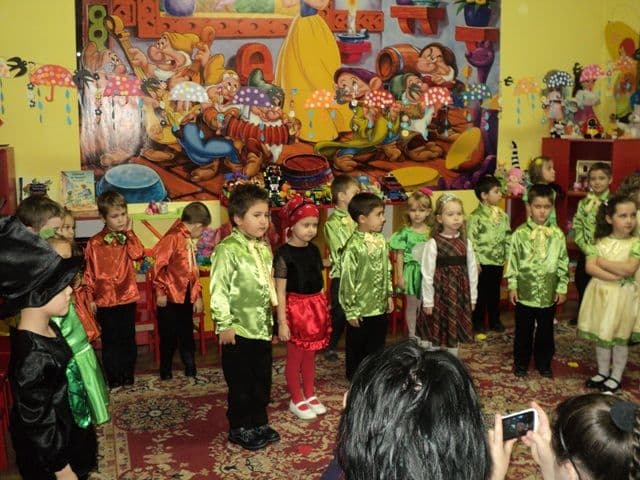 „Toamnă, ce frumoasă eşti!” – Activitate desfășurată la Grădinița nr.4 Dorohoi - FOTO
