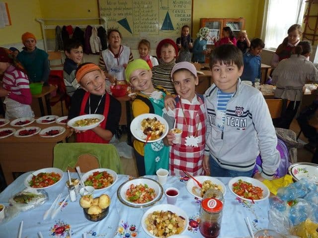 Săptămâna Educaţiei Globale la Vîrfu Cîmpului - FOTO