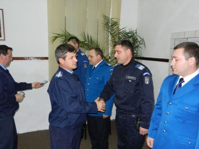 Nouă jandarmi botoșăneni avansați  la gradul următor pentru rezultatele foarte bune obţinute în executarea misiunilor specifice