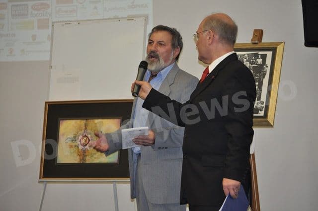 Tehnica de lucru a pictorului dorohoian Aurelian Antal apreciată la o licitație caritabilă organizată la Iași - FOTO