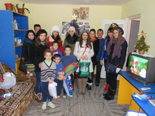Colegiul Național „Grigore Ghica”, Dorohoi - Campanie de voluntariat - Vrei să crești? Dăruiește! - FOTO
