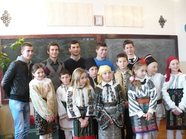 Elevii liceului „Regina Maria” au depăşit graniţele judeţului cu acțiunea de voluntariat „Dăruind vei dobândi!” - FOTO