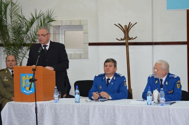 Sute de amenzi și aplanări de conflicte efectuate de jandarmii botoșăneni în anul 2013. Vezi rezultatul evaluării!