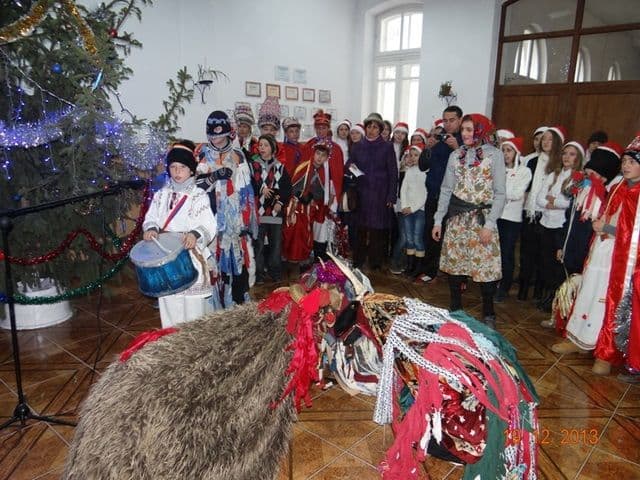 Serbare de Moş Crăciun la Liceul Tehnologic Al. Vlahuţă Şendriceni - VIDEO/FOTO