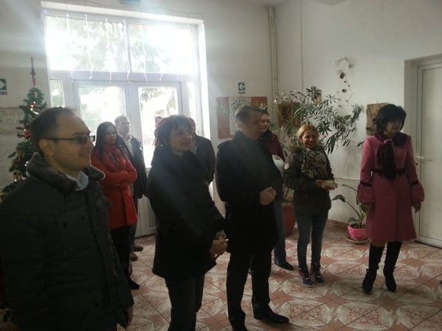 Cadouri oferite de membrii PSD pentru copiii dintr-un centru de plasament