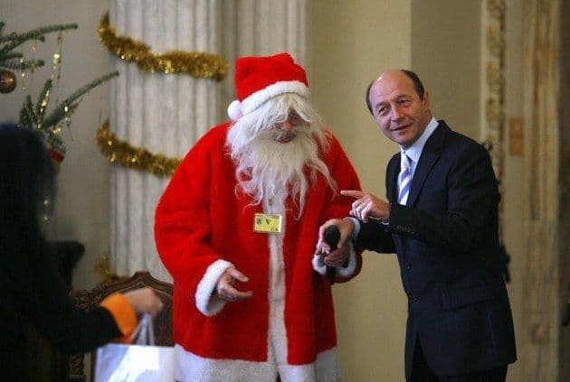 Ce le urează Traian Băsescu românilor, de sărbători