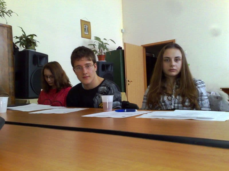 Cenaclul EDITOR 12