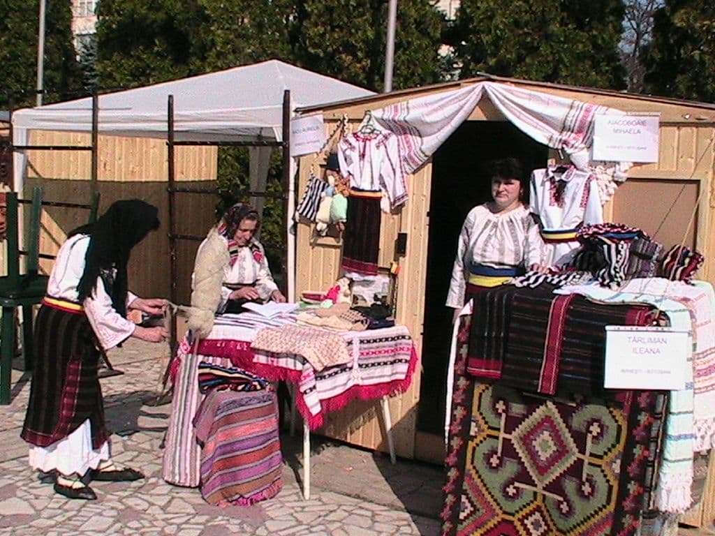 Tezaur de valori ibanistene la Targul Mesterilor Populari, Botosani (2)