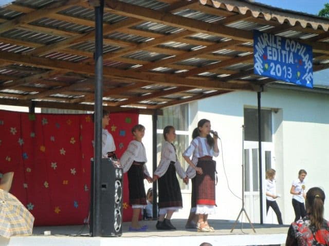 festivalul de muzica si dans Ritmurile copilariei (10)