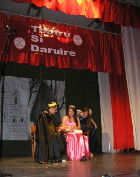 Teatru Si Daruire - DorohoiP6197387