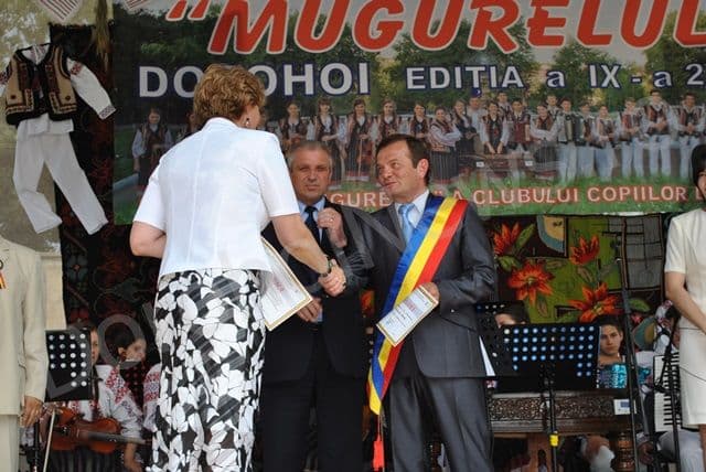 Mihaela Hunca_Festivalul Mugurelul_Dorohoi 2013_02