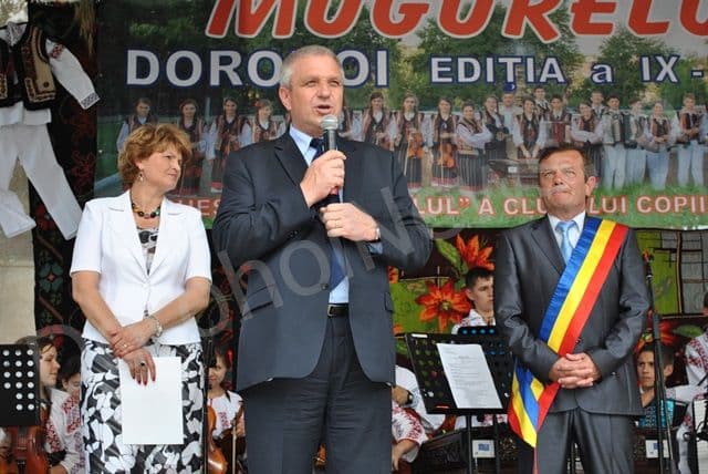 Oficialitati la Festivalul Mugurelul Dorohoi 2013_08