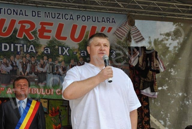 Oficialitati la Festivalul Mugurelul Dorohoi 2013_09