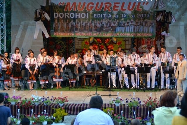 Ansamblul Folcloric Mugurelul Dorohoi_02