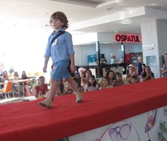 Mini Miss & Mister BUZZ (2)
