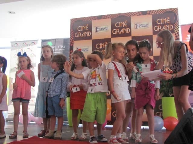 Mini Miss & Mister BUZZ (8)