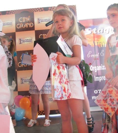 Mini Miss & Mister BUZZ.-Diana-mic (2)