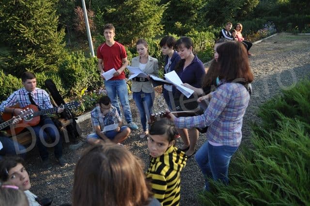 Seara Folk in Parcul Cholet din Dorohoi_07