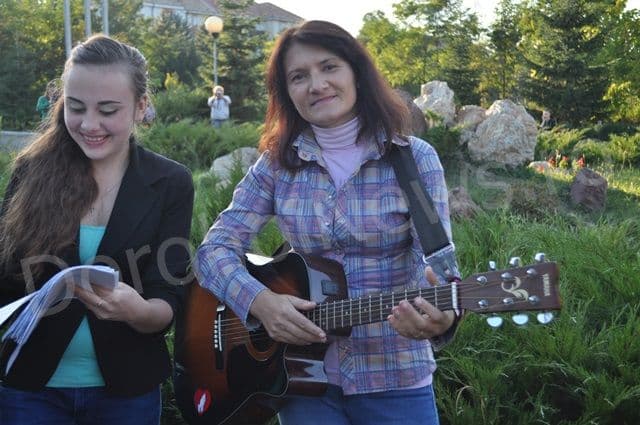 Seara Folk in Parcul Cholet din Dorohoi_11