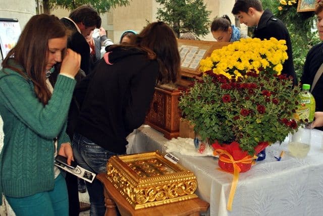 hramului bisericii „Sf. Cuv. Parascheva” din Dorohoi006