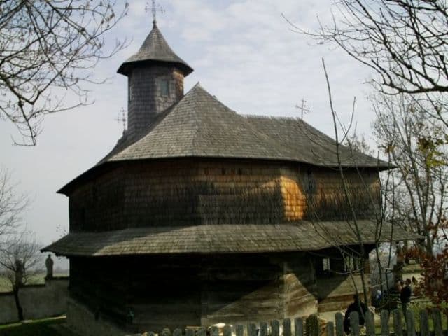 Biserica Hiliseu-Horia_2