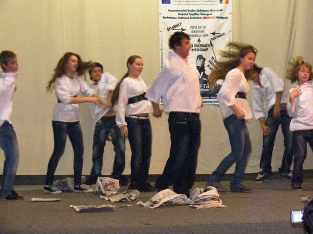 Arlechin Botosani - Cine Star Romania9