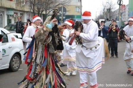Parada_de_datini_si_obiceiuri_la_Botosani_07