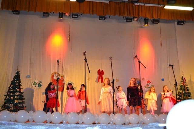 Concert S-aud pregatiri in sat001