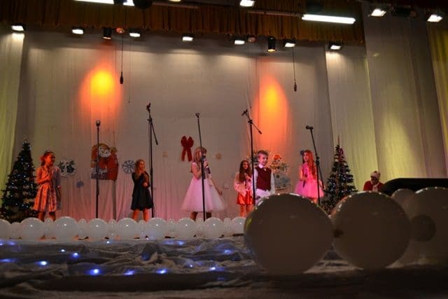 Concert S-aud pregatiri in sat003