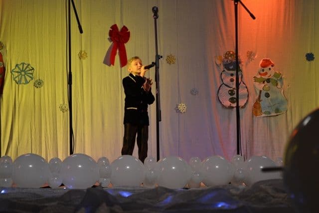 Concert S-aud pregatiri in sat011