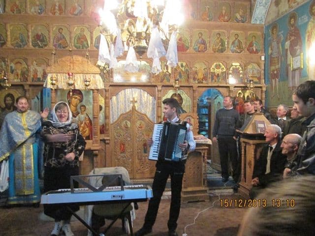 Colinde la Biserica din Ibanesti_12