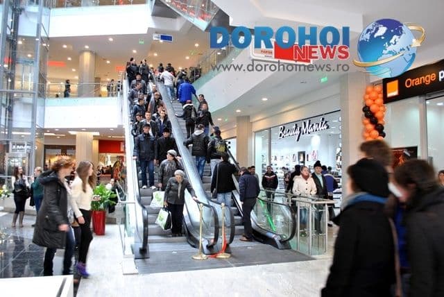 Uvertura Mall