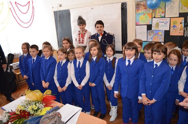 Ziua Unirii - Scoala Gimnaziala Mihail Kogalniceanu_Dorohoi_8