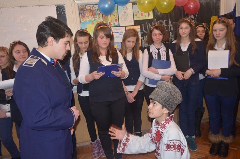 Ziua Unirii - Scoala Gimnaziala Mihail Kogalniceanu_Dorohoi_10