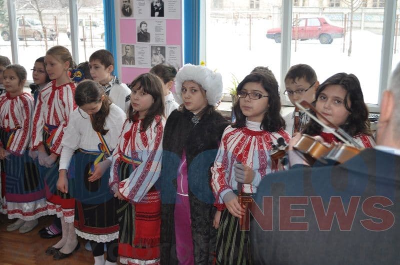 Unirea mica sarbatorita la Scoala AI Cuza Dorohoi_11