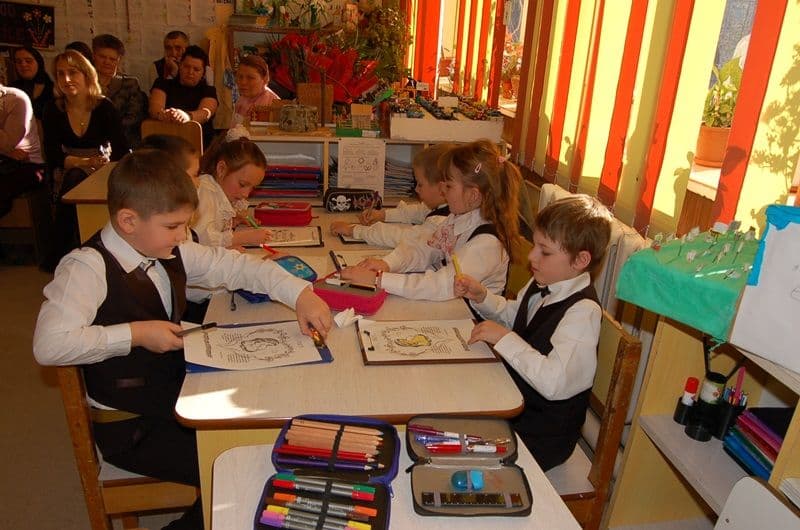 A.I.Cuza Dorohoi_100 de zile de scoala_17