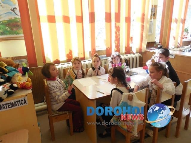 Sc AI Cuza Dorohoi_Cantam -ne jucam-cu copii ca noi (3)