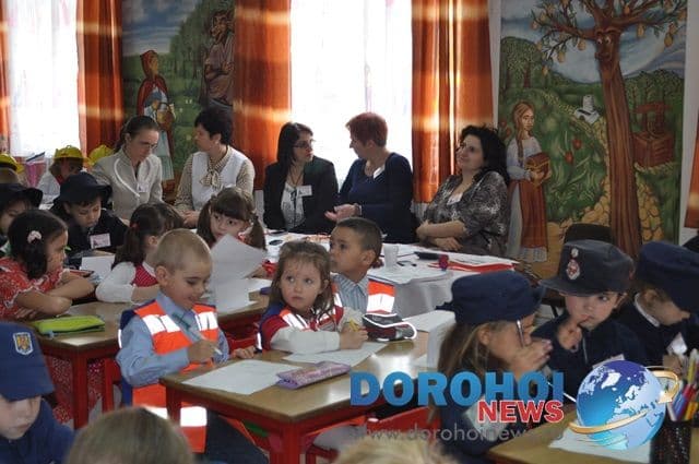 Micii pompieri faza judeteana - Dorohoi 2013_03